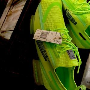 Addidas Men’s NMD_R1 SPECTOO